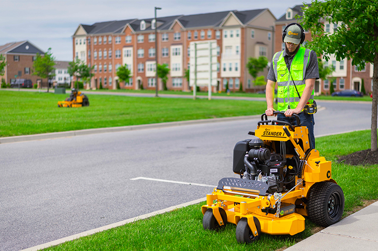 stand up mower WSTN36SFX600E1B FL3 769x512 Stand on mowers