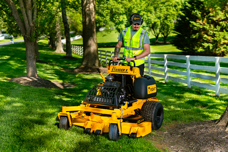 stand up mower WSTX52SFX730E2B FL4 769x512 Stand on mowers