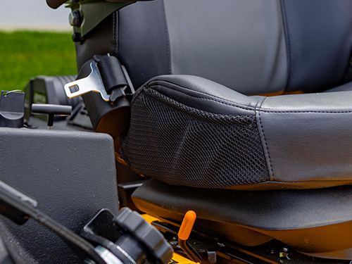 WZTS Operator Station 500x375